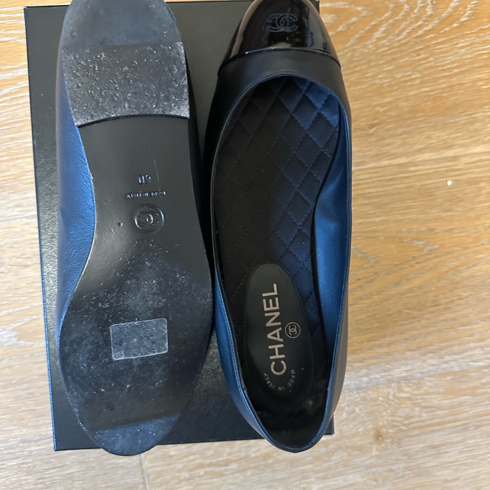 Chanel Black Leather with Patent Leather Toe Ballet Flats with Shiny Stones S 40 - Picture 4 of 8
